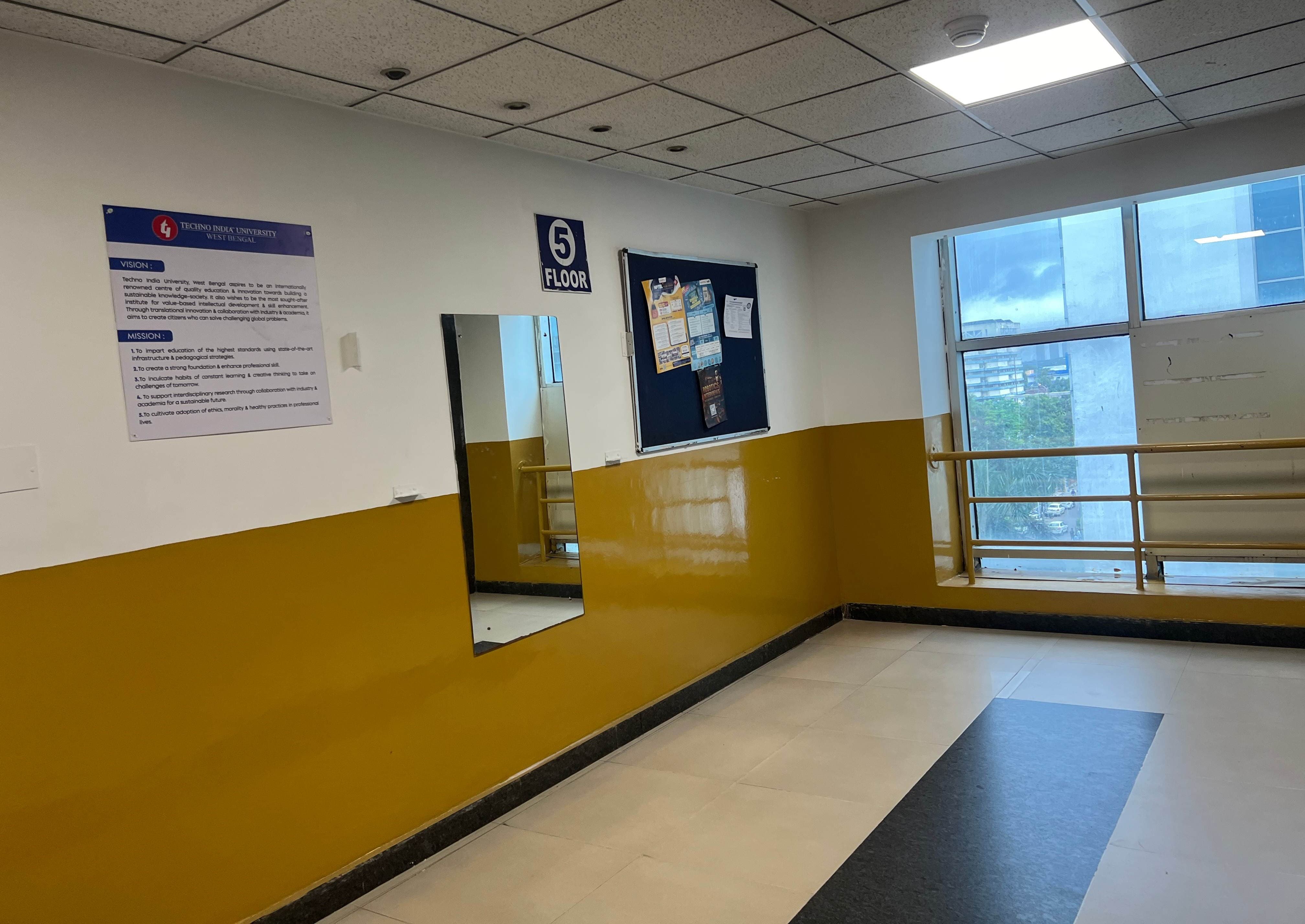 Techno India University Kolkata Academic Building photo 18